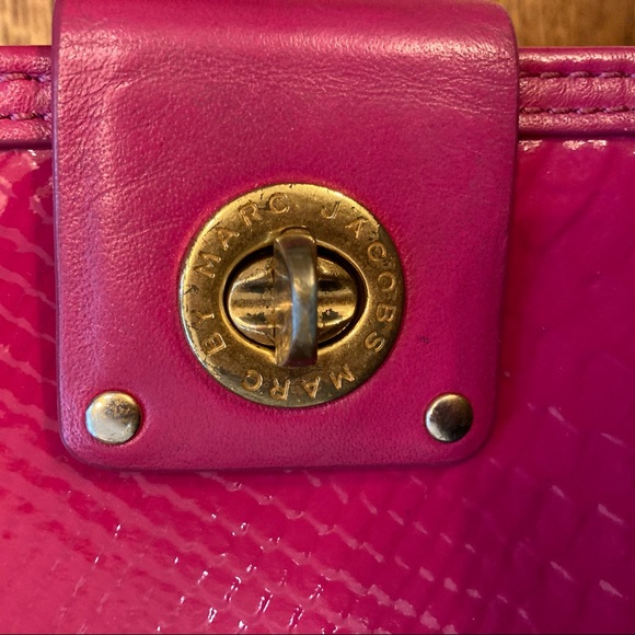 Marc by Marc Jacobs Fuschia Snakeskin Wallet - Picture 7 of 8